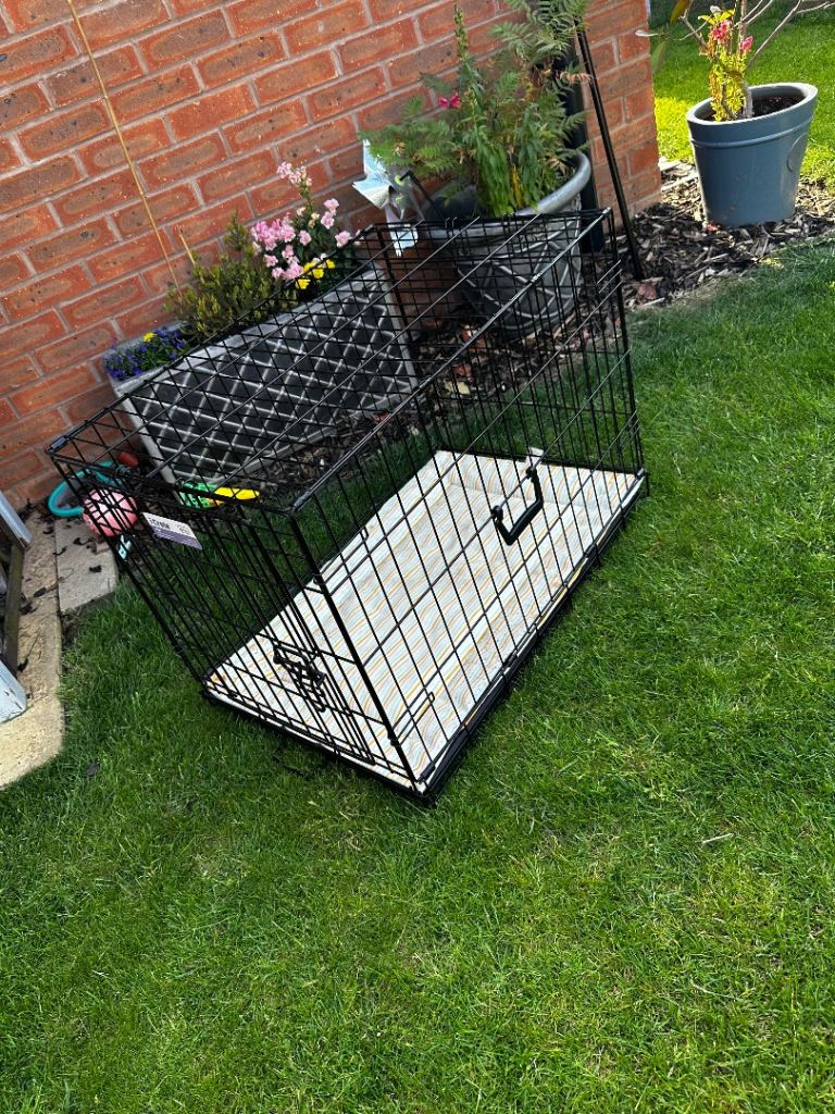 Dog crate 78cm x 49cm x 55cm