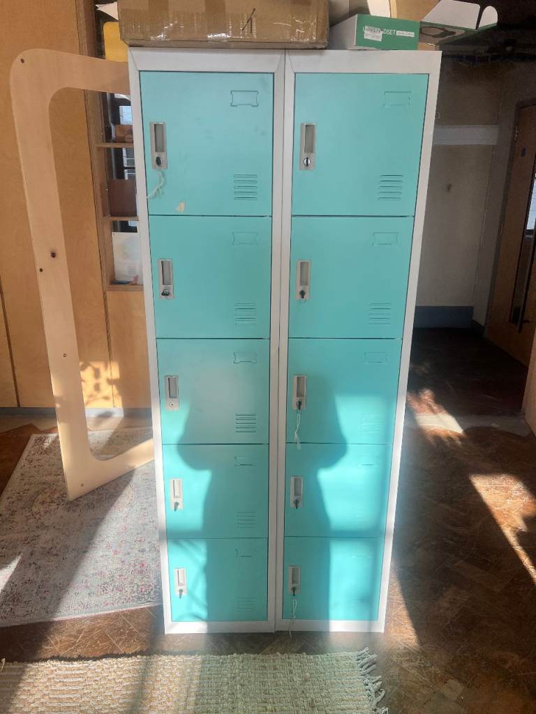 Metal Locker Gym Locker Office Staff Cabinet with 5 Doors Lockable Storage Unit