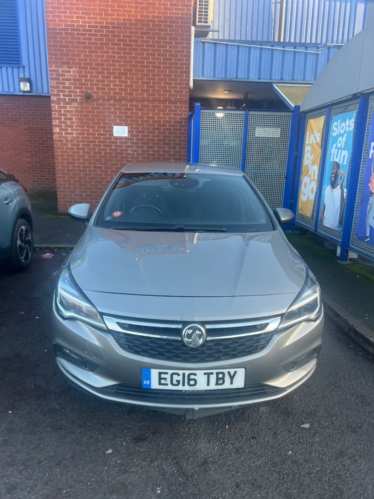 Vauxhall, ASTRA, Hatchback, 2016, Manual, 1598 (cc), 5 doors