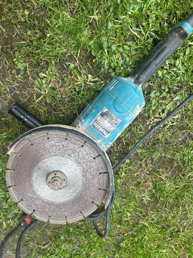 Makita Angle grinder