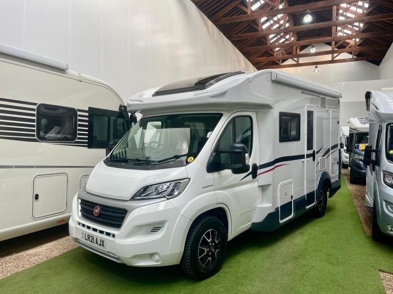 ROLLERTEAM T LINE 590 / 9 SPEED AUTOMATIC /4 BERTH / 3500KG / 2021 / MOTORHOME 