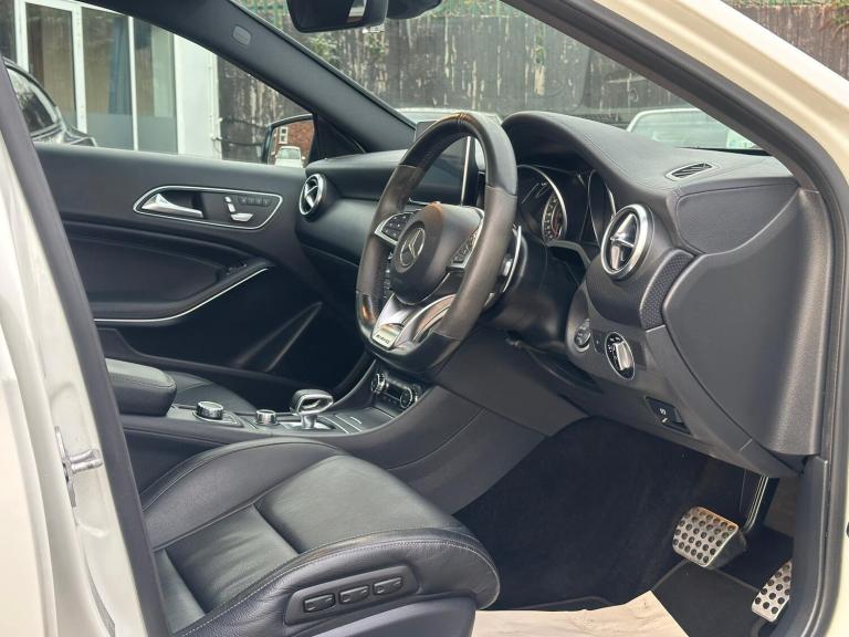 2016 Mercedes-Benz A-Class 2.0 A45 AMG (Premium) SpdS DCT 4MATIC Euro 6 (s/s) 5dr HATCHBACK Petro...