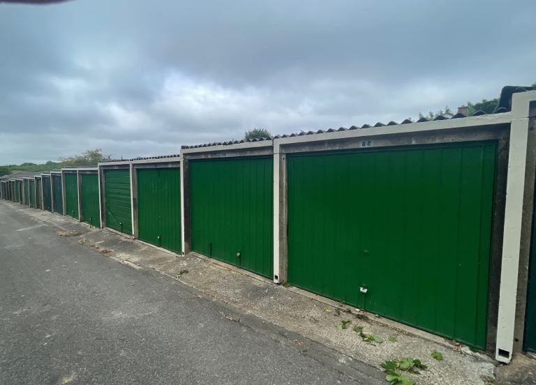 GARAGE TO RENT CHATHAM, SECURE GATED SITE, ME5 0DY