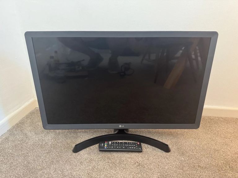 28” LG 2 in one tv / monitor with freeview 