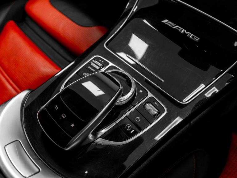 2015 Mercedes-Benz C Class 4.0 C63 V8 BiTurbo AMG (Premium) SpdS MCT Euro 6 (s/s) 4dr SALOON Petr...