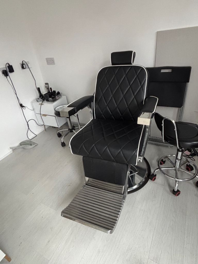 Barber chair 