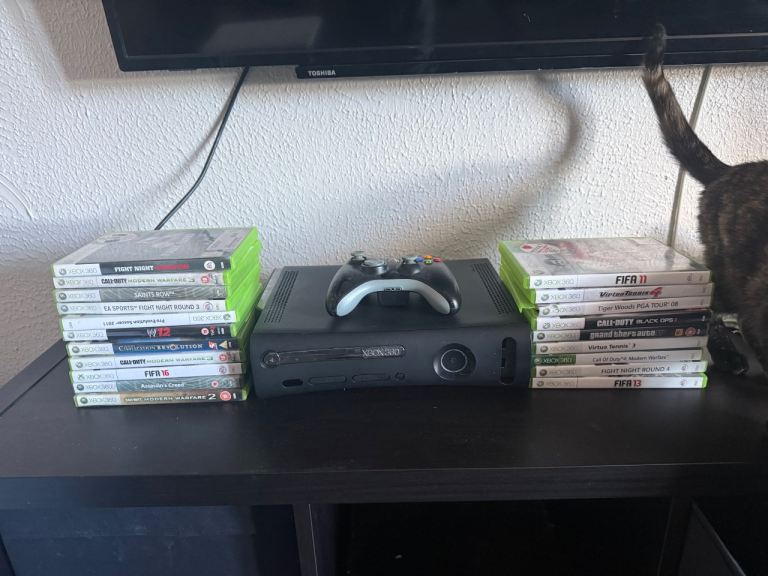 Xbox 360 (+ selection of games) 