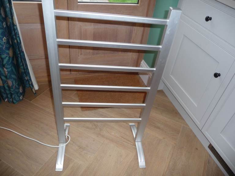 Heated Clothes Airier - Tested & WORKING - Lovely lightweight & portable