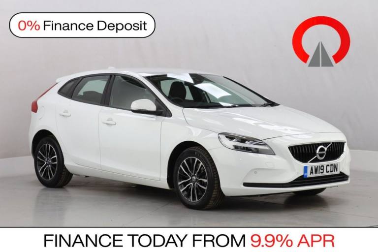 2019 Volvo V40 2.0 D2 Momentum Edition Hatchback 5dr Diesel Auto Euro 6 (s/s) (120 ps) Hatchback ...