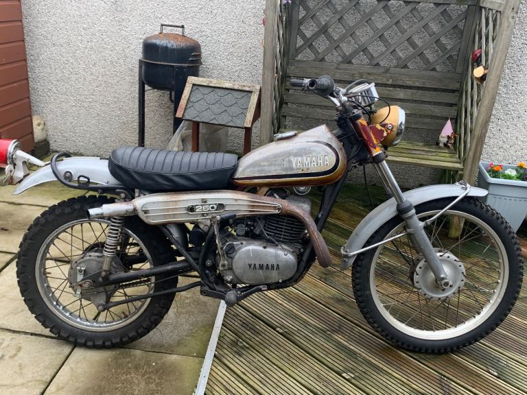 Yamaha, R3, 1973, 246 (cc)