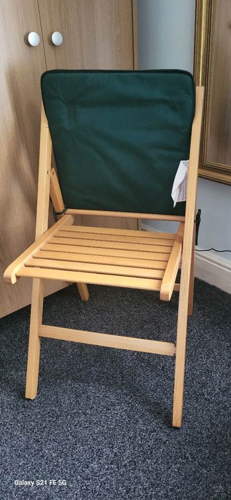 Fold-up real wood chair with cushion