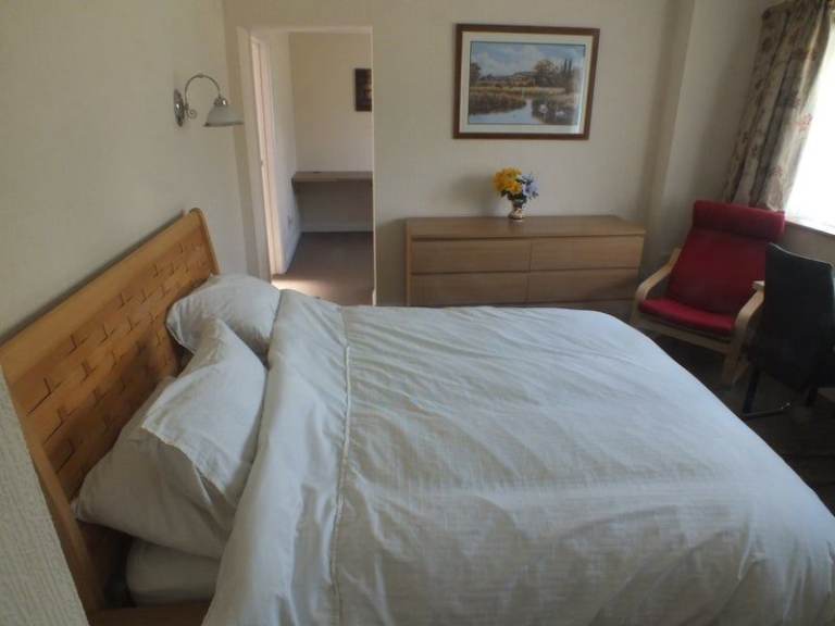 Large king en-suite size near Kings Lynn / Middleton PE321RW