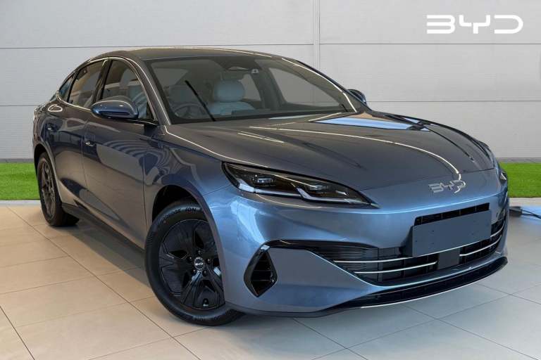 2026 BYD Seal 6 1.5 DM-i 10kWh Boost CVT Auto Euro 6 (s/s) 4dr Saloon Automatic