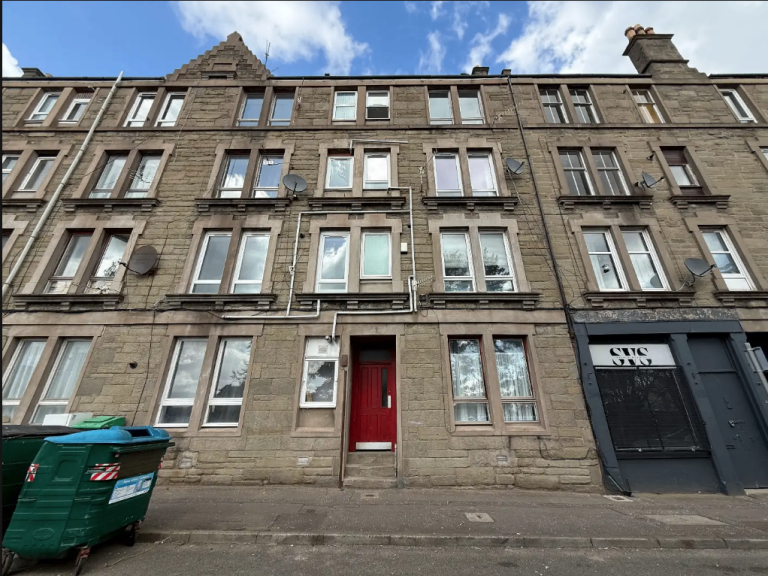 Lyon Street, Dundee - One Bedroom Flat 