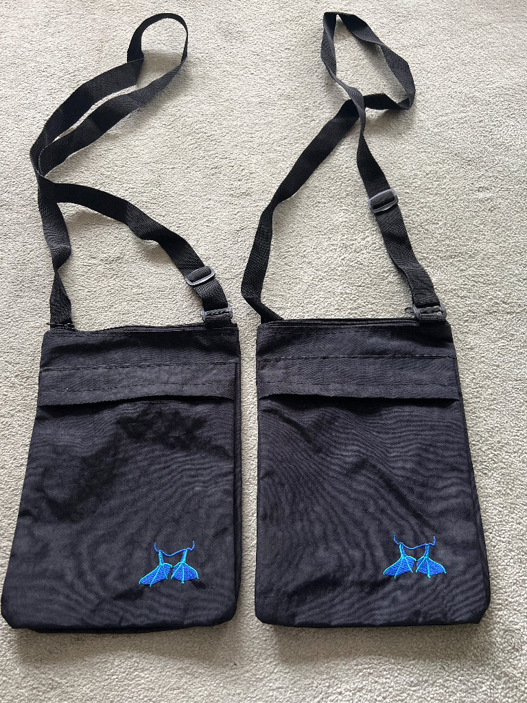 2x new cross body bags 