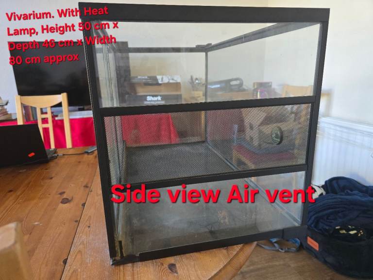 Vivarium for sale with heat lamp