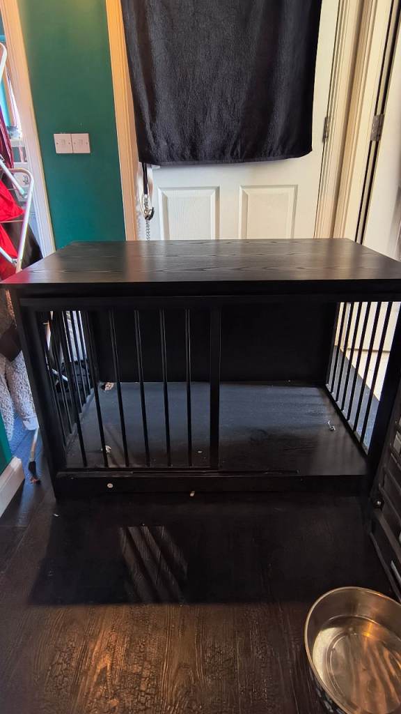 Dog cage in black wood effect