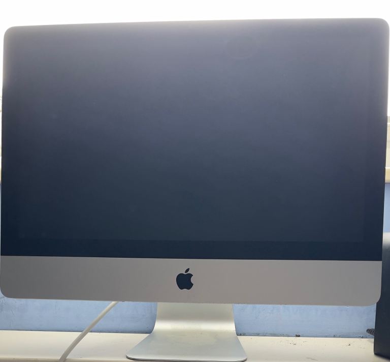Apple iMac 21.5 inch