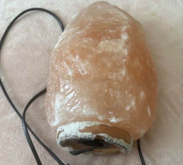 Salt lamp 
