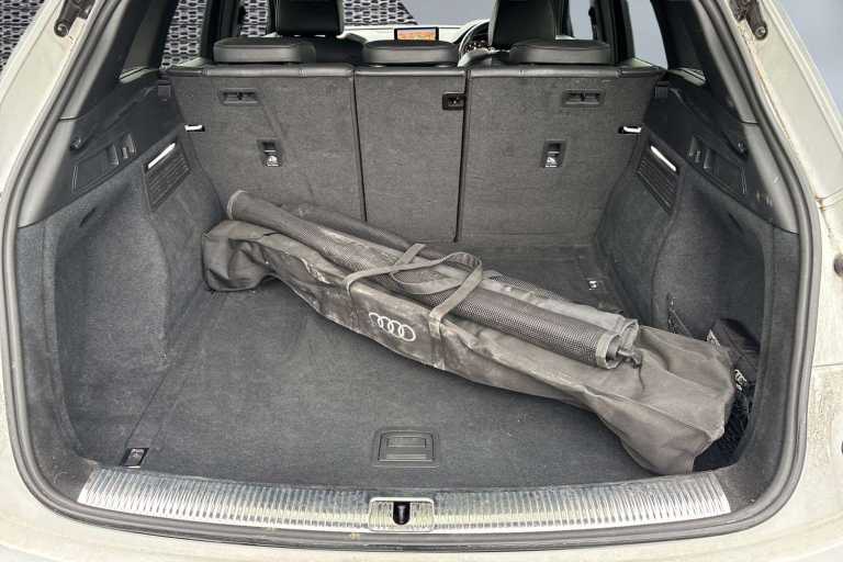  Audi Q5 40 TDI Quattro S Line 5dr S Tronic SUV Diesel Automatic