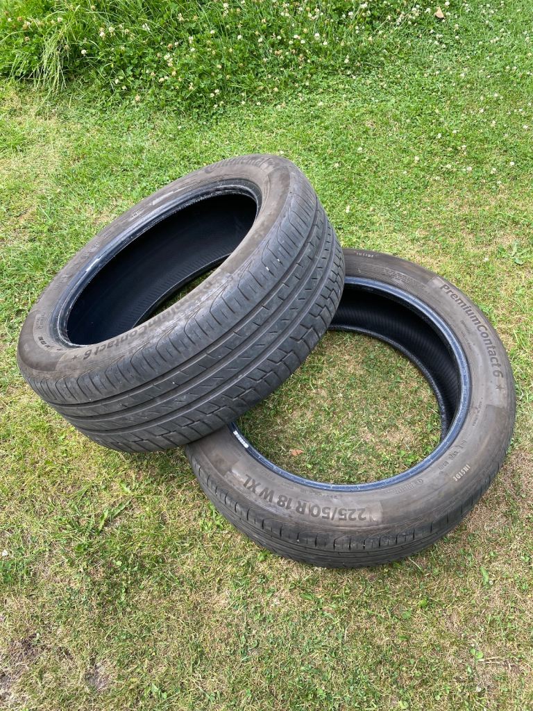 Matching pair of 225/50 R18 99W 
