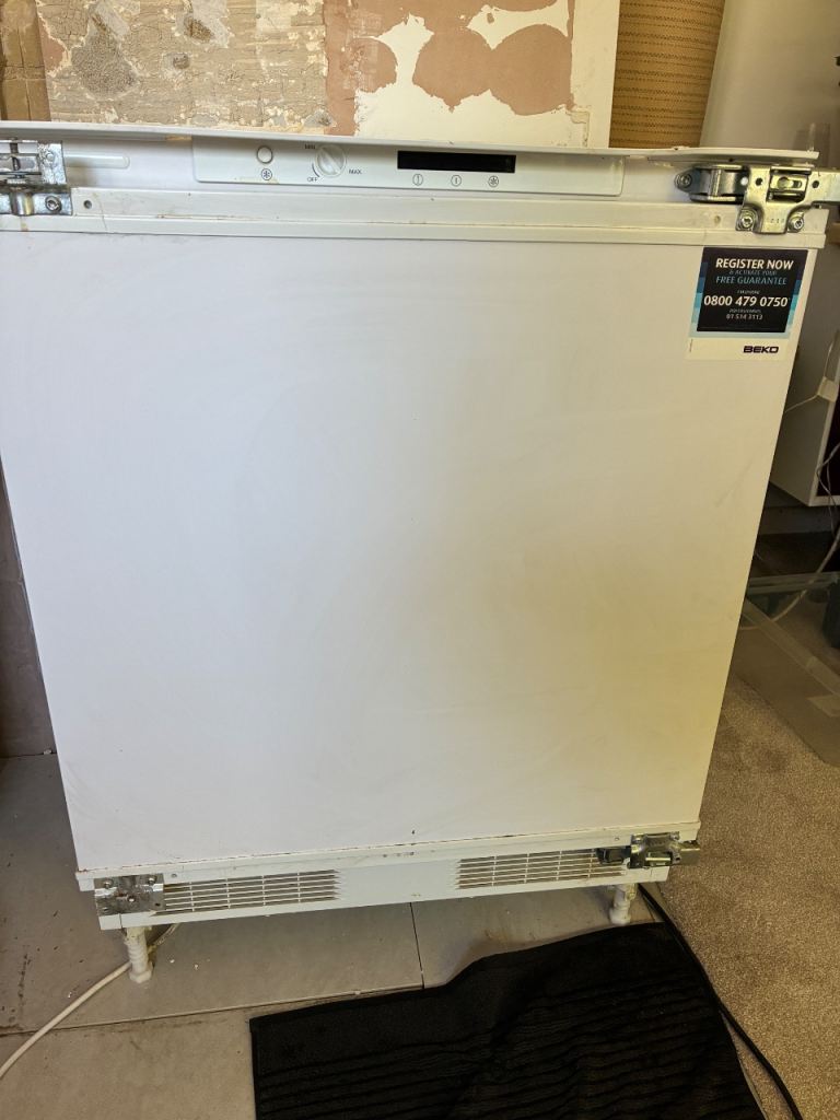 Beko BZ31 Under Counter Freezer in White