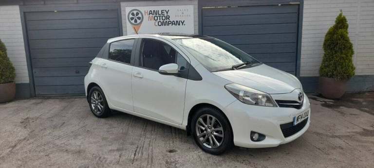2014 Toyota Yaris 1.33 VVT-i Icon+ 5dr HATCHBACK PETROL Manual