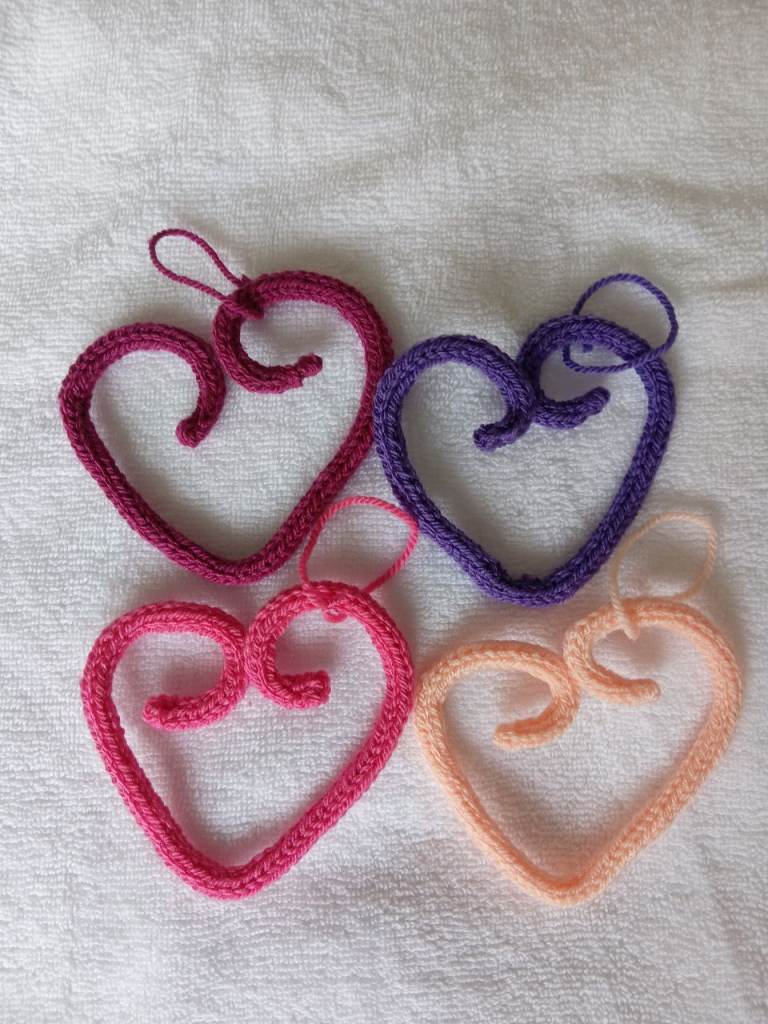 Four Handmade Knitted Wire Hearts. New & Unused. Excellent Condition. 