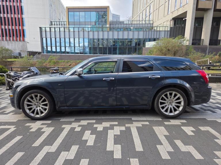 CHRYSLER 300C 3.0 V6 CRD DIESEL 5DR ESTATE AUTO AUTOMATIC TOWBAR *BARGAIN* 