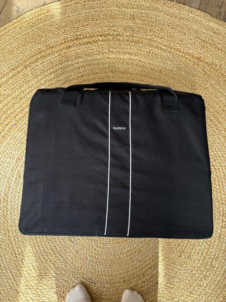 Babybjorn travel cot