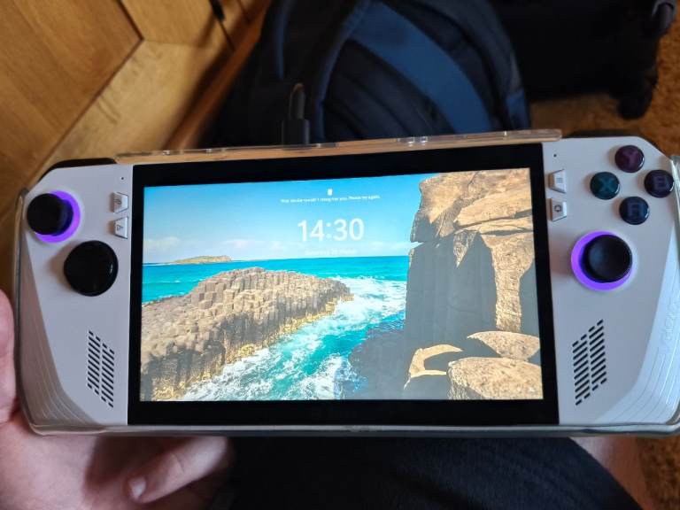 asus rog ally z1 extreme pc handheld console, like new 