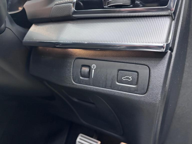 2021 Volvo XC90 2.0 B5 MHEV R-Design Auto 4WD Euro 6 (s/s) 5dr ESTATE Petrol/Electric Hybrid Auto...