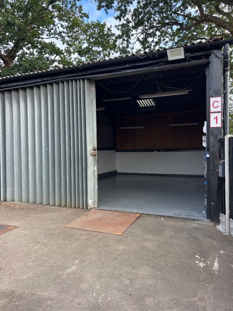 Workshop / unit / secure lock up /storage/  Chertsey / Surrey/ junction 11 M25