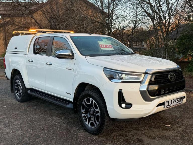 2021 Toyota Hilux Invincible D/Cab Pick Up 2.4 D-4D PICK UP DIESEL Manual