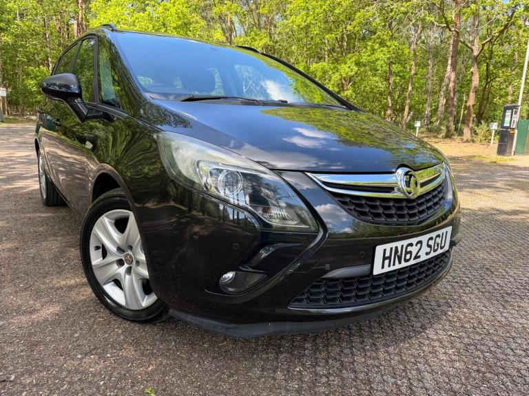 2012 Vauxhall Zafira Tourer 1.8 16V Exclusiv Euro 5 5dr MPV Petrol Manual
