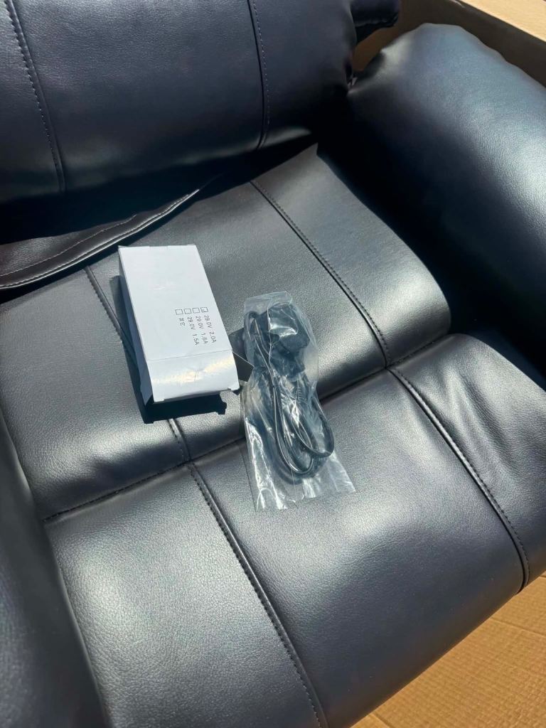 Chester Dual Motor Electric Rise Recliner – Black Leather, New