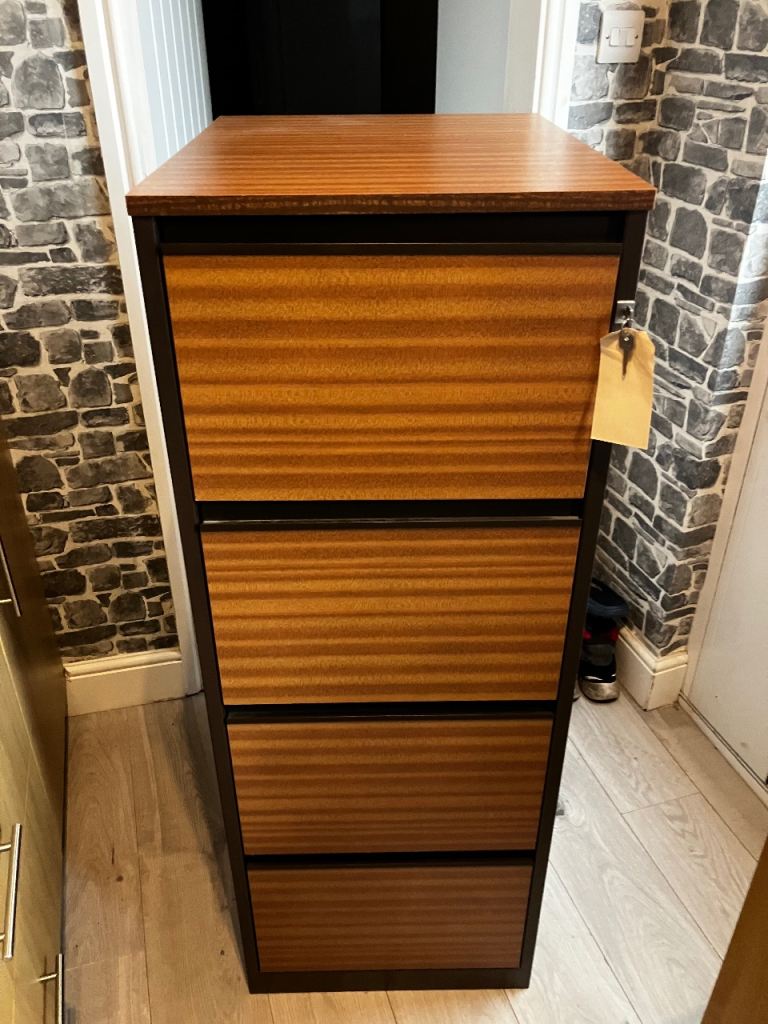 Filing cabinet tall boy very hevey with two keys can deliver