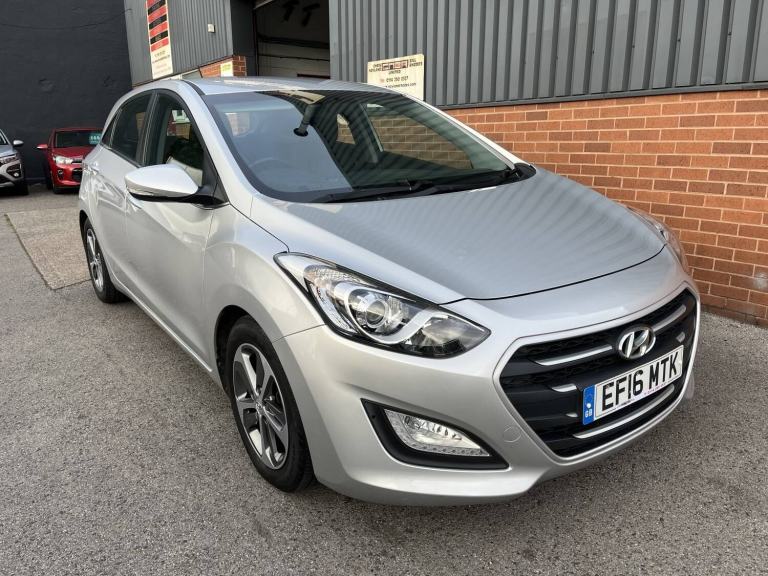 2016 Hyundai i30 1.4 Blue Drive SE Nav 5dr HATCHBACK PETROL Manual