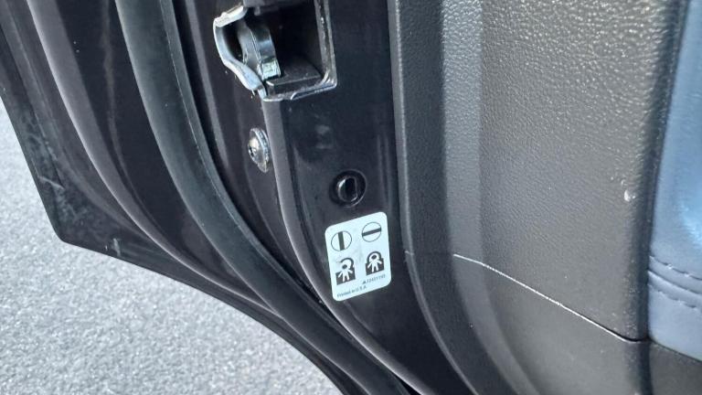 2015 Vauxhall Mokka 1.6i SE 2WD Euro 6 (s/s) 5dr HATCHBACK Petrol Manual