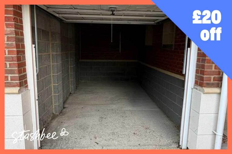 Garage to rent in Camberley (GU16) | Stashbee