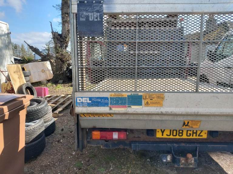 Tail lift