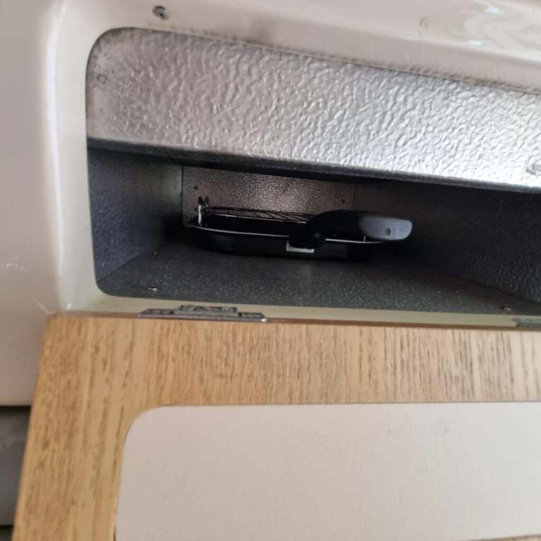 2012 Romahome R20 Jubilee 2 Berth 4 Belt End Kitchen Lounge Conversion Campervan