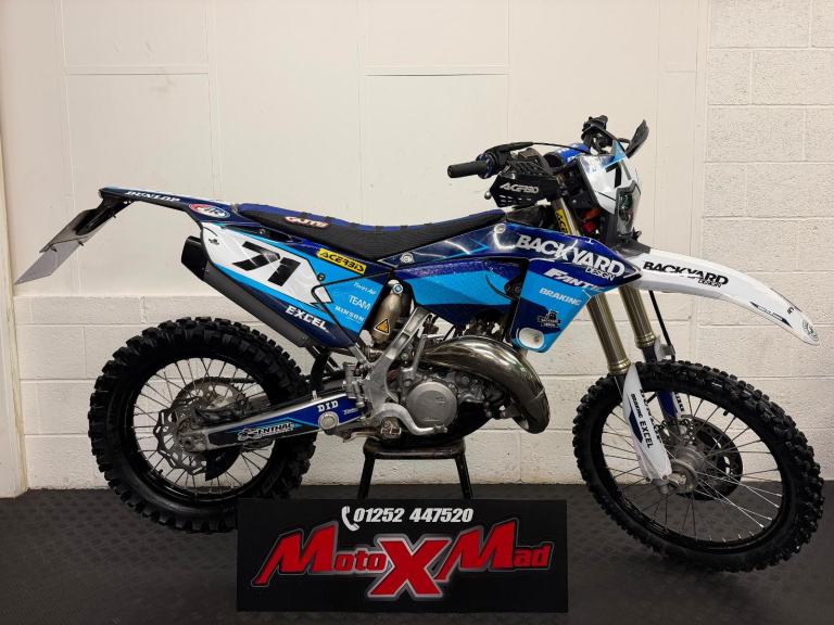 2022 Fantic XE 125 86 hours from new! Enduro road legal 2 stroke