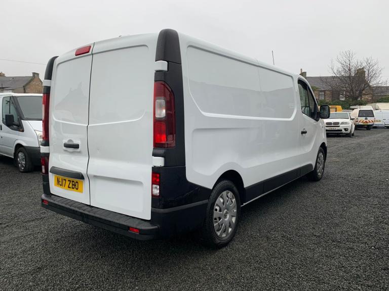 2017 Renault Trafic LL29 dCi 120 Business Van PANEL VAN Diesel Manual