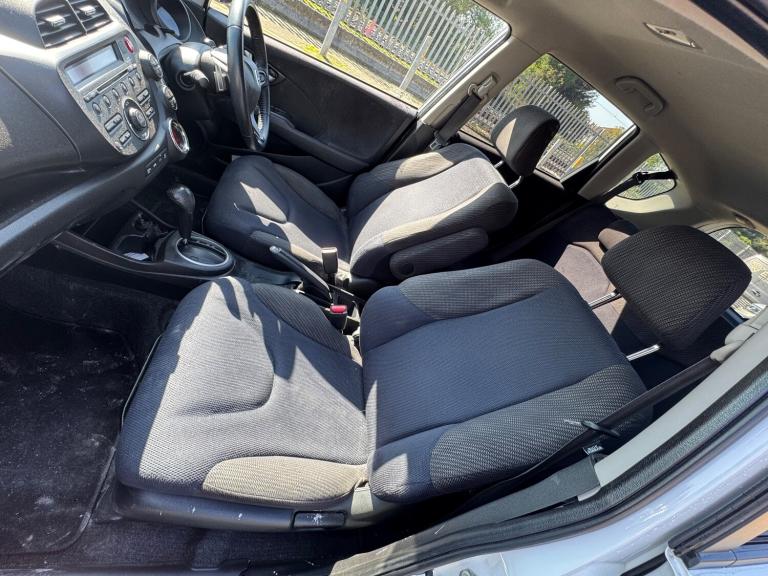 2013 Honda Jazz 1.4 i-VTEC ES Plus Hatchback 5dr Petrol CVT Euro 5 (99 ps)