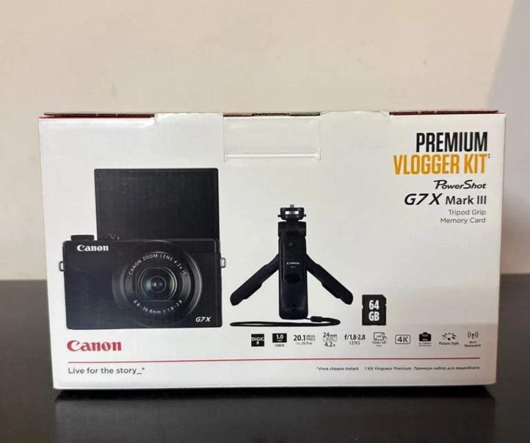 Canon PowerShot G7X Mark III Vlogger Camera Kit Black - Brand New
