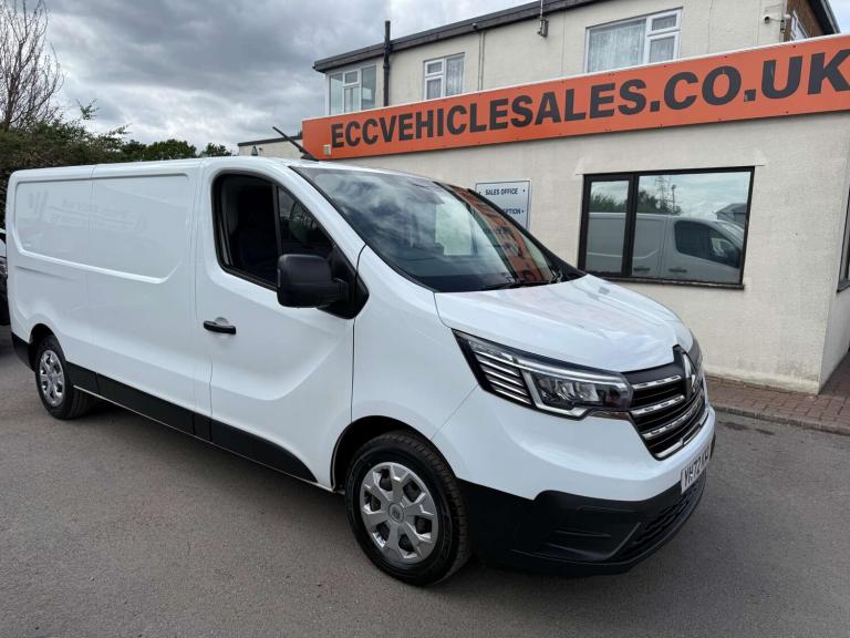 2022 Renault Trafic 2.0 Trafic LL30 Business+ Blue dCi Panel Van Diesel Manual