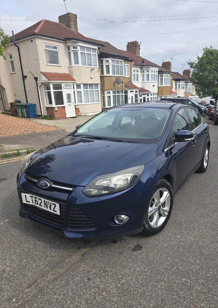 Ford, FOCUS, Hatchback, 2012, Manual, 998 (cc), 5 doors