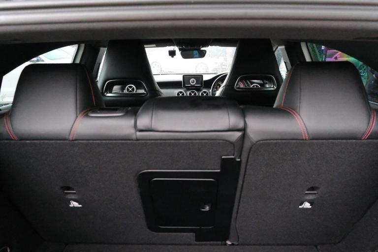  Mercedes-Benz A-Class 1.6 A180 BlueEfficiency Sport Hatchback 5dr Petrol 7G-DCT Euro 6 (s/s) (12...