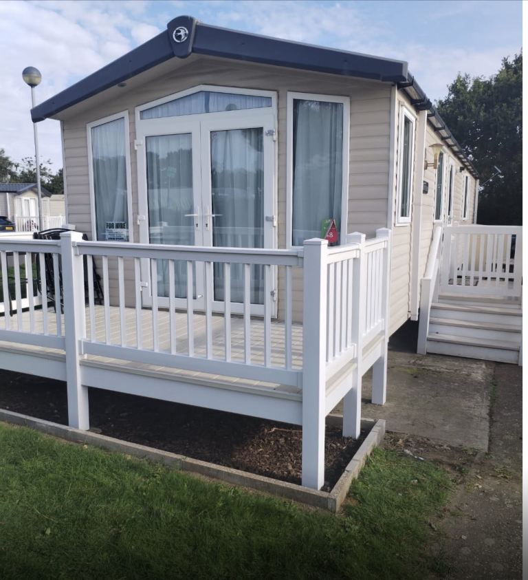 CARAVAN FOR HIRE PET FRIENDLY HAVEN CAISTER ON SEA GREAT YARMOUTH NORFOLK